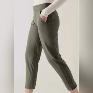 Athleta Brooklyn Sage Cropped Pants